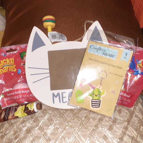 KIDS RANDOM VARIETY PACK :) - Picture 2 of 2